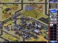 Cкриншот Command & Conquer: Red Alert 2 - Yuri's Revenge, изображение № 306295 - RAWG