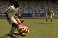 Cкриншот FIFA 07, изображение № 461900 - RAWG