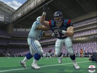 Cкриншот Madden NFL 2005, изображение № 398165 - RAWG