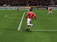Cкриншот FIFA 06, изображение № 431245 - RAWG