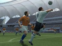 Cкриншот Pro Evolution Soccer 6, изображение № 454485 - RAWG