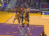 Cкриншот NBA Live 2001, изображение № 314862 - RAWG