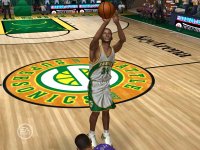 Cкриншот NBA LIVE 06, изображение № 428170 - RAWG
