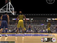 Cкриншот NBA Live 2003, изображение № 314893 - RAWG