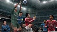 Cкриншот Pro Evolution Soccer 2012 3D, изображение № 260341 - RAWG