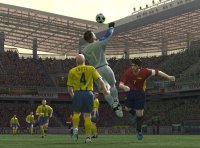 Cкриншот Pro Evolution Soccer 5, изображение № 432782 - RAWG