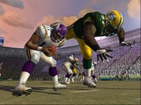 Cкриншот Madden NFL 2005, изображение № 398176 - RAWG