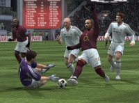 Cкриншот Pro Evolution Soccer 5, изображение № 432787 - RAWG