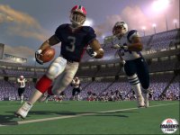 Cкриншот Madden NFL 2005, изображение № 398166 - RAWG