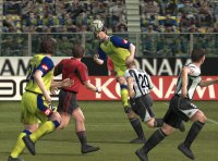 Cкриншот Pro Evolution Soccer 4, изображение № 406324 - RAWG