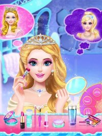 Cкриншот Princess dress up and makeover games, изображение № 1580120 - RAWG