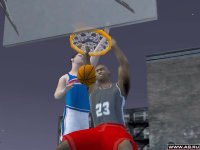 Cкриншот NBA Live 2000, изображение № 314813 - RAWG