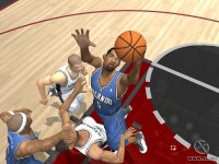 Cкриншот NBA Live 2004, изображение № 372610 - RAWG