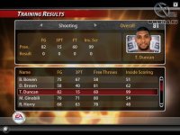 Cкриншот NBA Live 2005, изображение № 401402 - RAWG