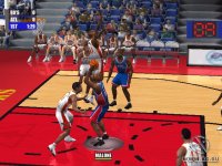 Cкриншот NBA Live 2001, изображение № 314869 - RAWG