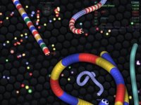 Cкриншот Flappy Slither 3D - Color Worm Rush, изображение № 2194466 - RAWG