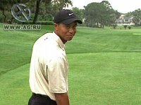 Cкриншот Tiger Woods PGA Tour 2004, изображение № 366568 - RAWG