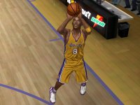 Cкриншот NBA LIVE 06, изображение № 428176 - RAWG